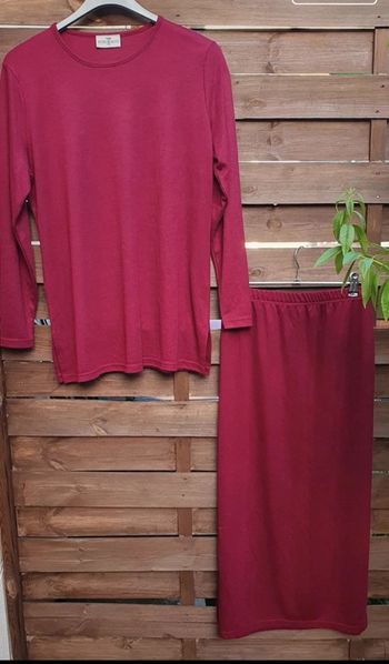 Ensemble pull et sa jupe femme