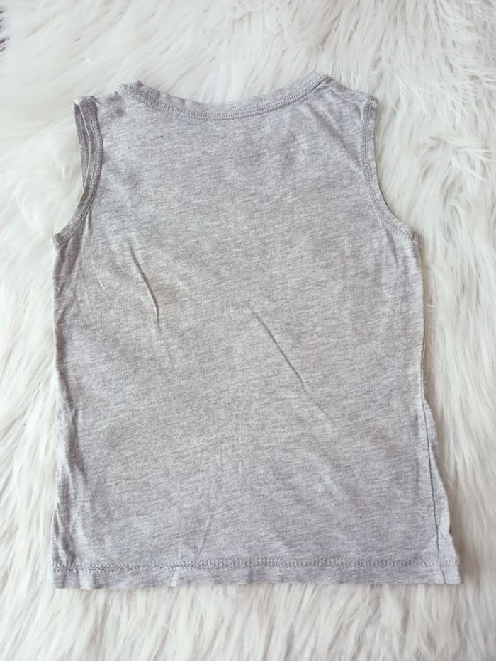 Débardeur gris avec écritures 5 ans (107-113cm) - photo numéro 2
