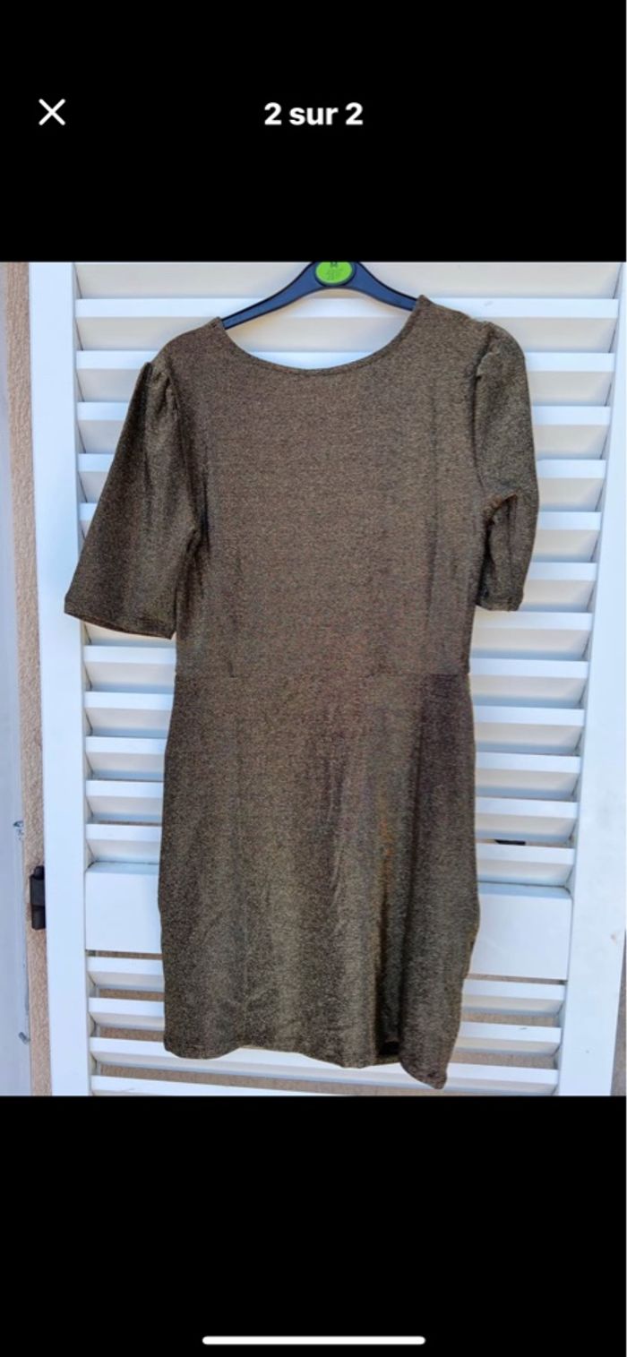 Robe dorée - photo numéro 2