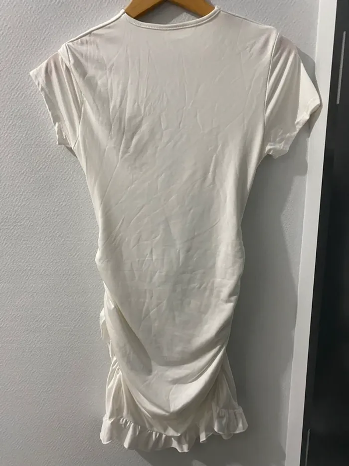 Robe blanche - photo numéro 2