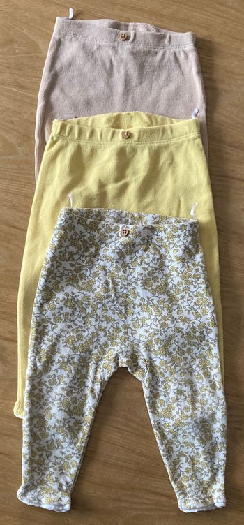 lot 3 leggings taille 6/9 mois