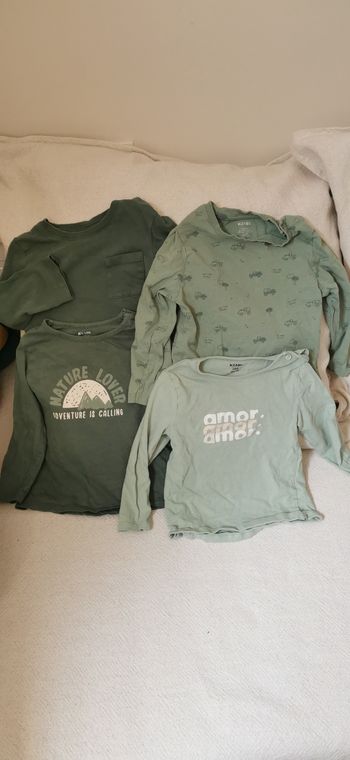 lot 4 t shirt manches longues Kiabi