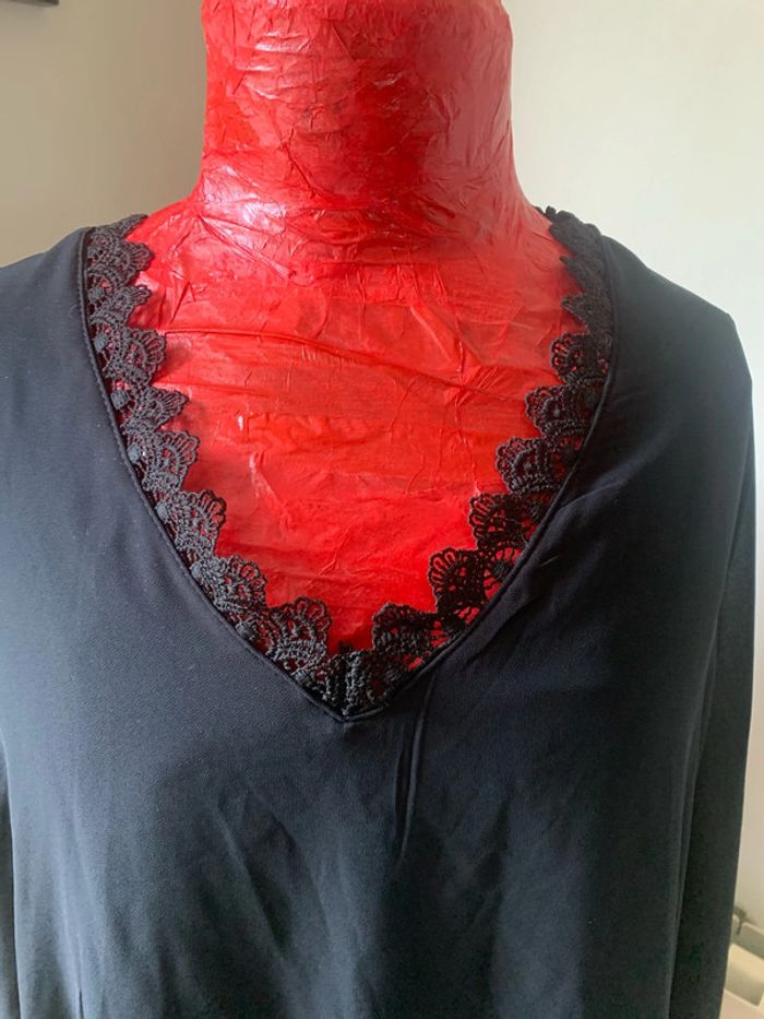 Blouse noire en voile grande taille - photo numéro 2