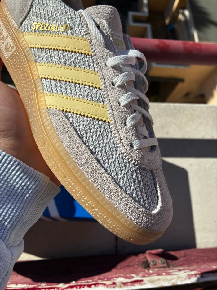 Adidas Originals Spezial Grey One/ Almond Yellow - Taille 38 - Neuves - photo numéro 5
