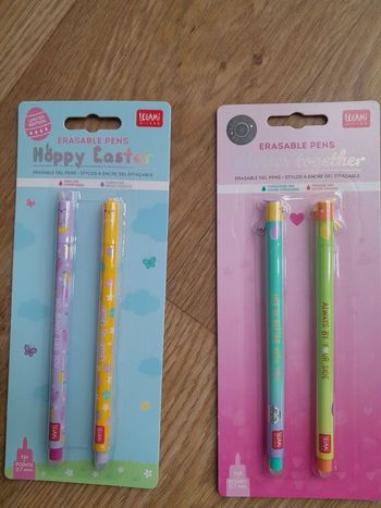Lot packs stylo legami pâques et saint valentin 