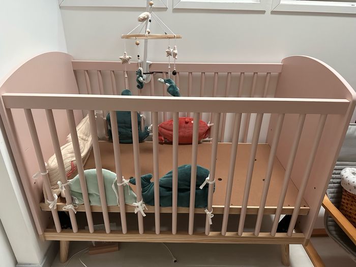 Lit bébé - photo numéro 2