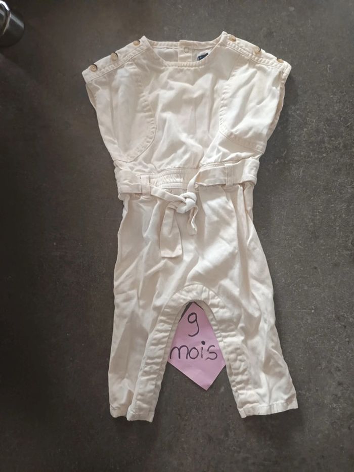 Combinaison pantalon crème 9 mois