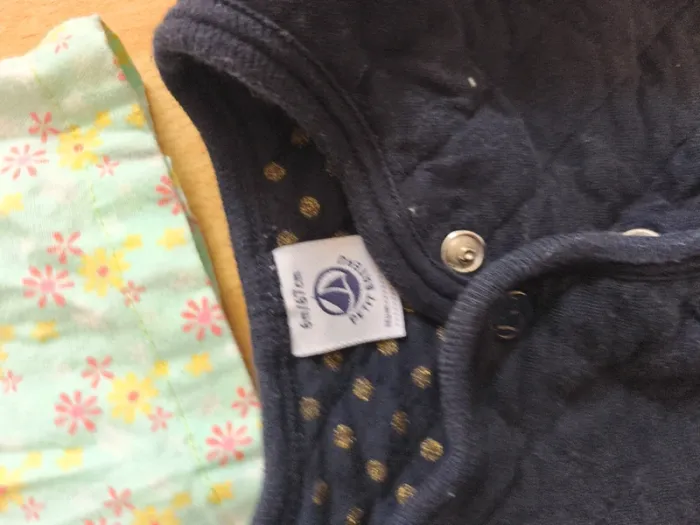 Lot 2 robes , 1 combishort et 1 gilet - photo numéro 4
