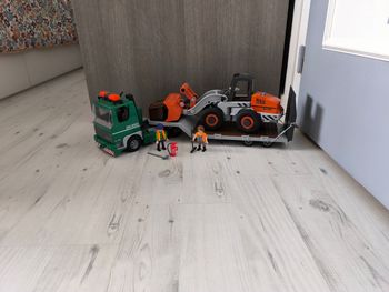 Camion à plateau avec chargeuse playmobil