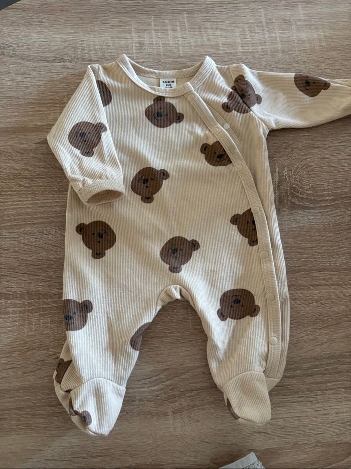 Lot pyjama bébé 1 mois - photo numéro 4