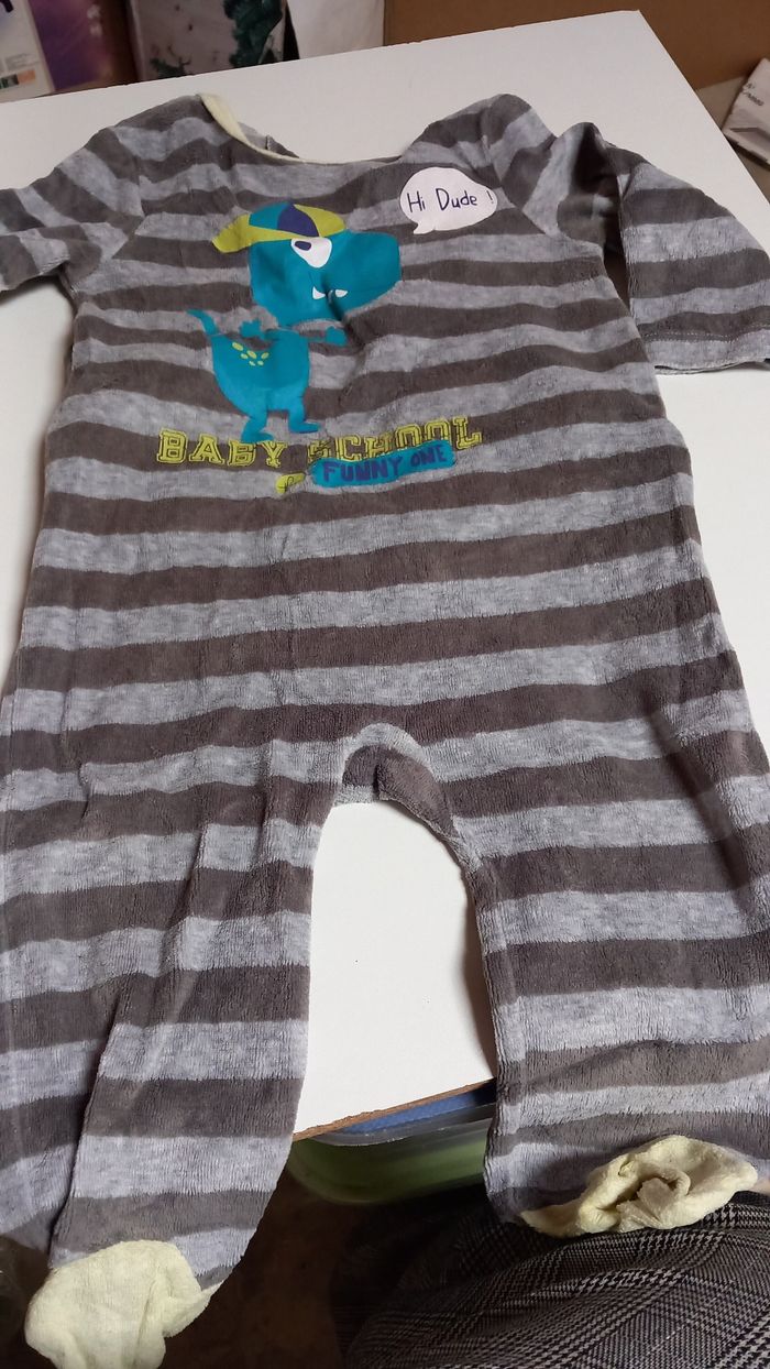 Pyjama dino