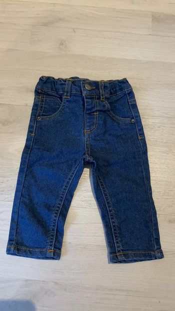 Jean 6 mois