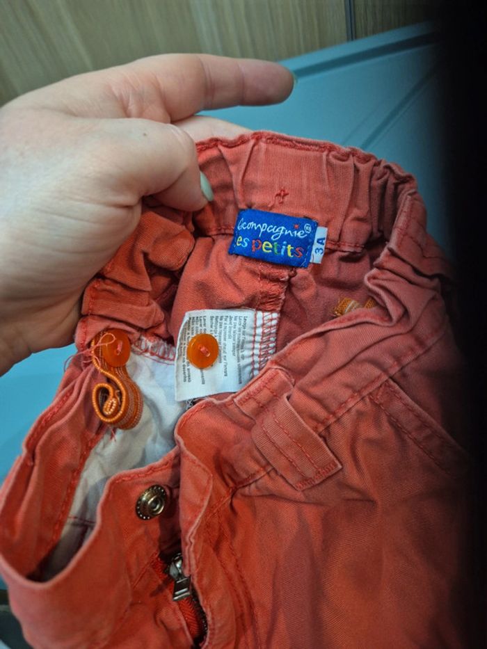 Short orange - photo numéro 4