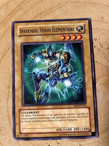 Carte Yu-Gi-Oh! : Sparkman, Héros élémentaire - DR3-FR184