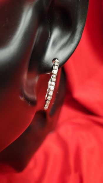 Boucle  argenté avec pierres de zircon