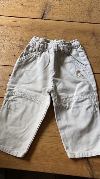Pantalon beige 3 pommes 12 mois