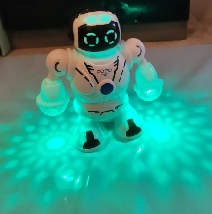 Robot dancing - photo numéro 4
