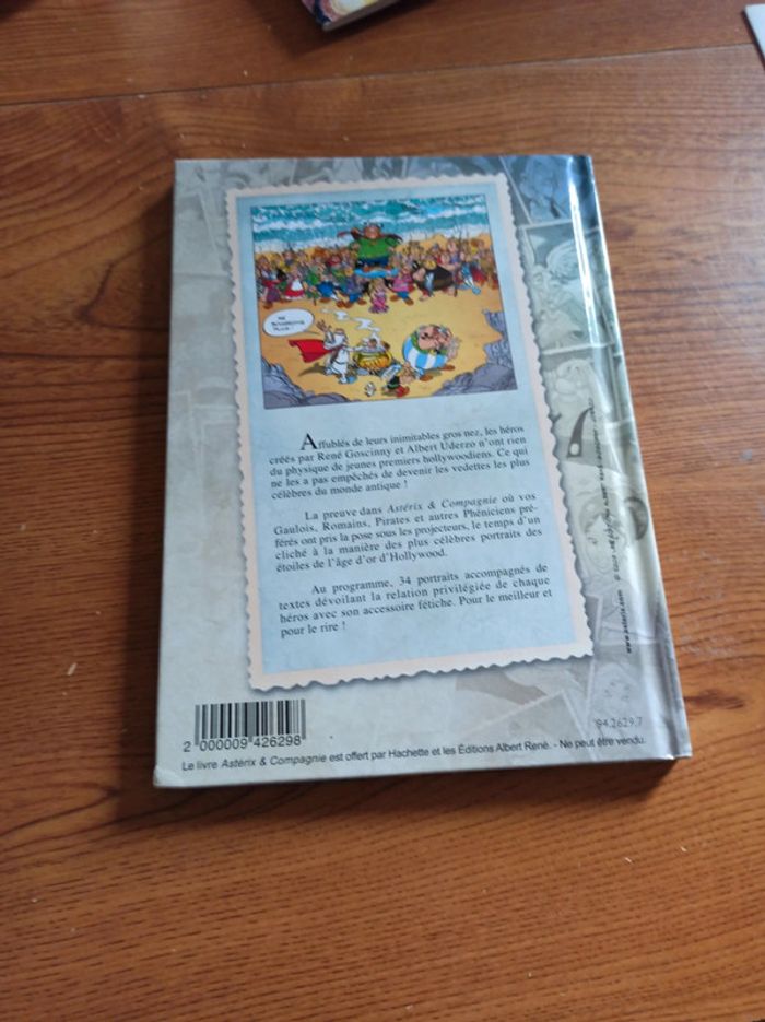 Livre Astérix & compagnie hachette - photo numéro 2