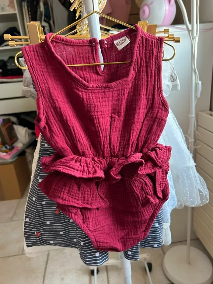Barboteuse / combishort taille 12 mois état neuf - photo numéro 3