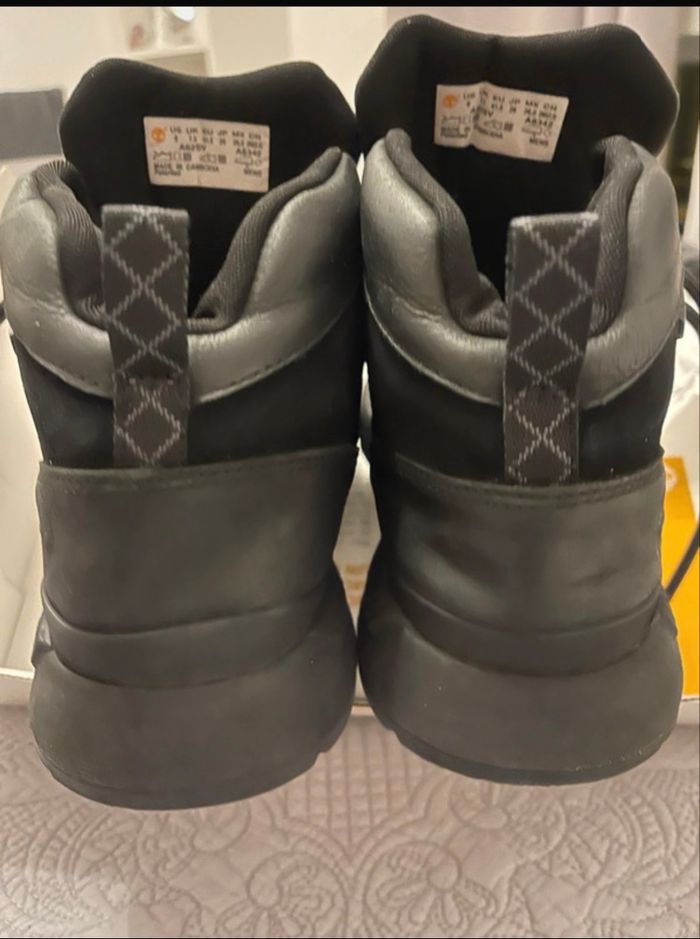 Baskets timberland noir  homme taille 41,5. - photo numéro 6