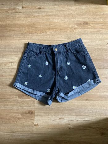 Short neuf taille L SHEIN