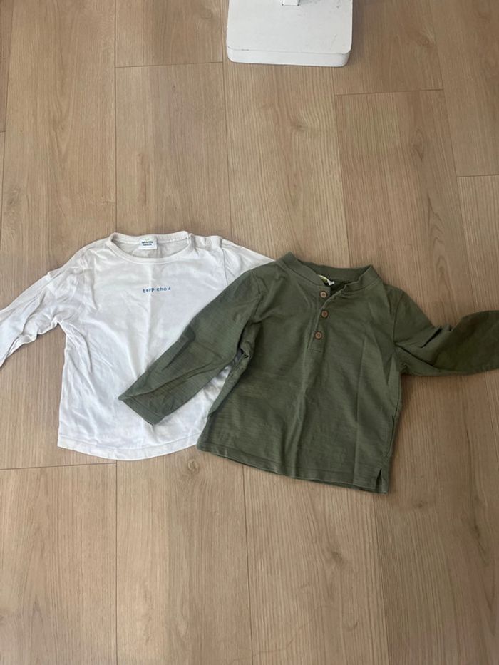 Lot deux t-shirt manches longues 25 mois