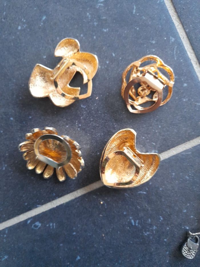 Lot attaches foulards et broches - photo numéro 5
