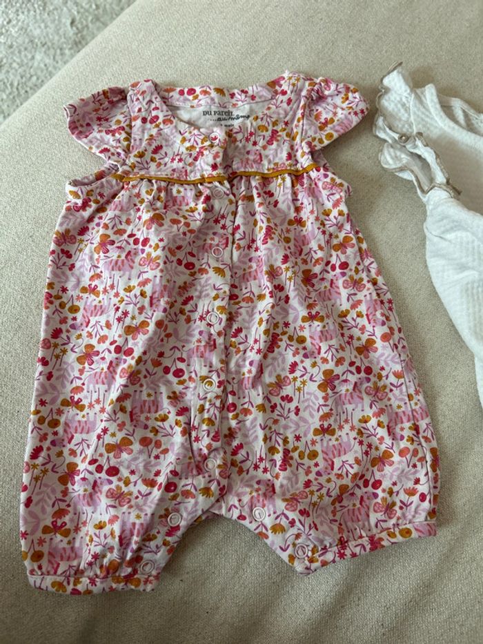 Lot 2 barboteuses type robes 1 mois - photo numéro 2