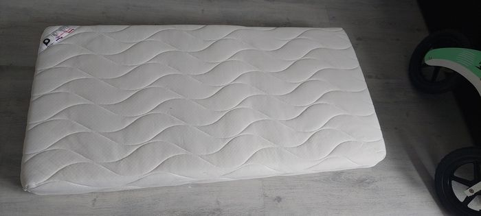 Matelas lit bébé