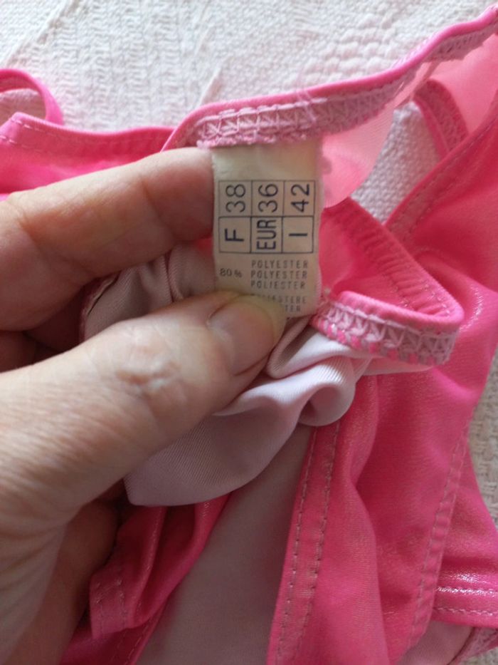 Maillot rose brillant - photo numéro 6