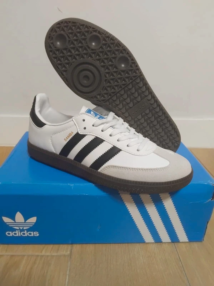Adidas Samba taille 40.5 - photo numéro 2