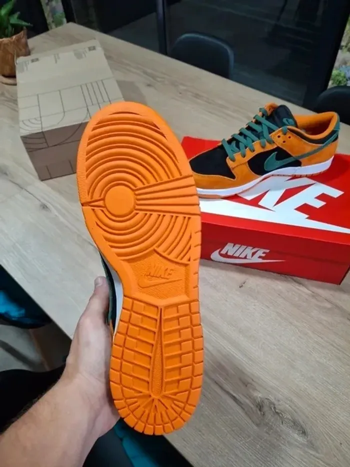 Nike Dunk Low SP ceramic
Taile 44.5
Neuve - photo numéro 4