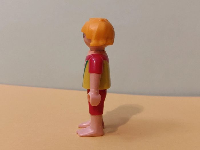 Petite fille Playmobil - très bon état - photo numéro 3