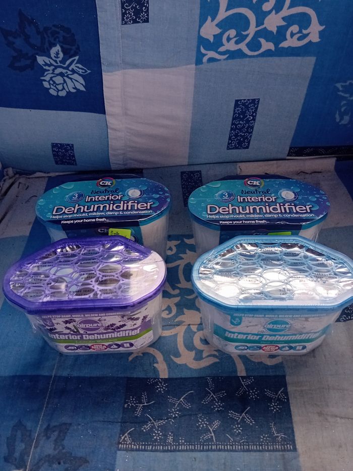 Lot 4 dehumidificateur  neuf
