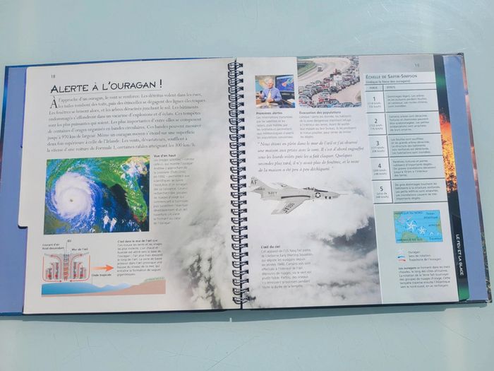 Livre Éditions Rouge et Or 🌪Les Catastrophes Naturelles 🌌 L'Oeil de l'explorateur - photo numéro 8