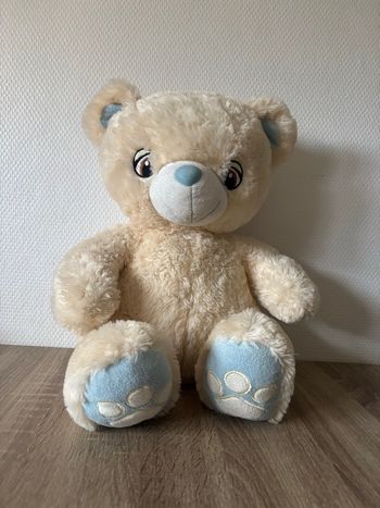Gros ourson peluche toute douce