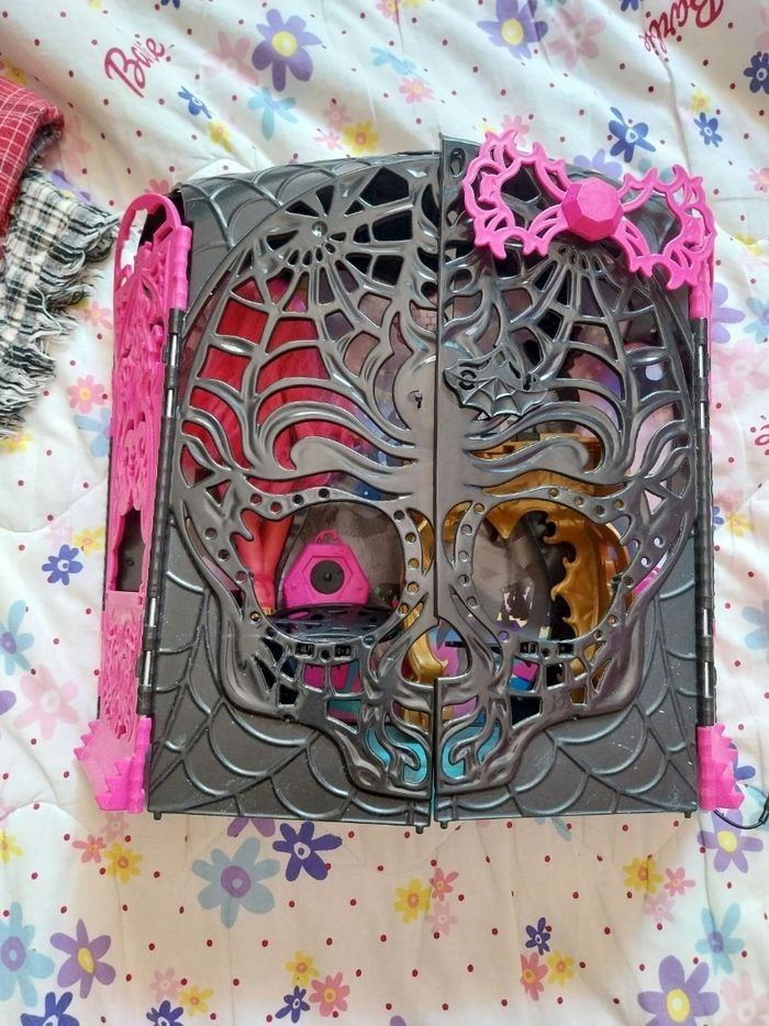 Monster High 13 Wishes Souhaits Room Party Discothèque et poupée Howleen Wolf - photo numéro 7