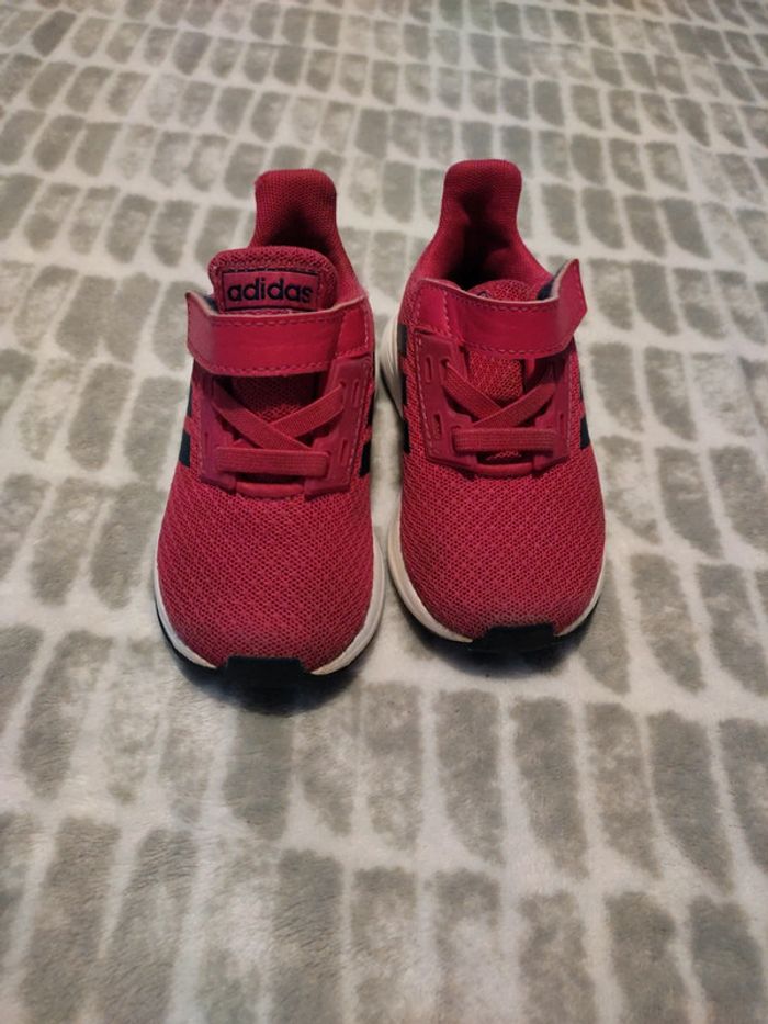 Baskets à scratch rose et noir adidas pointure 21 - photo numéro 3