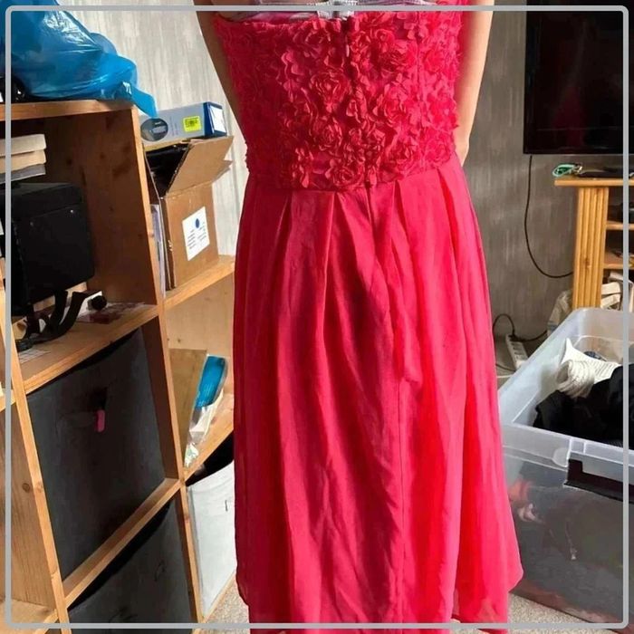 Magnifique robe neuve amisu taille 34 - photo numéro 2