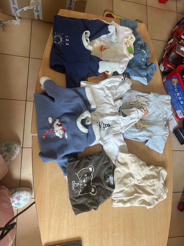 Gros carton de +50 vêtement taille 3mois - photo numéro 2