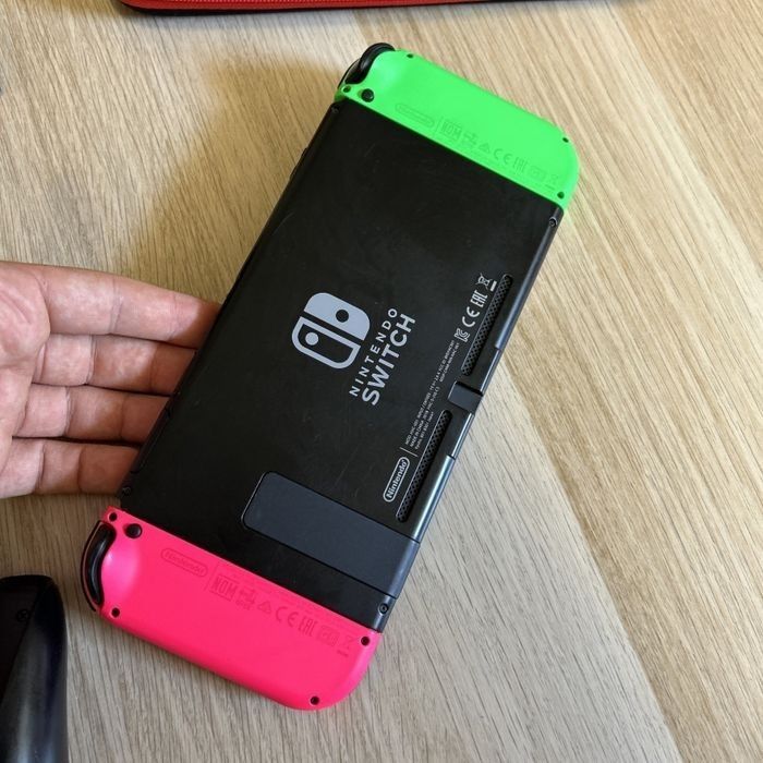 Console Nintendo Switch V2 - photo numéro 6