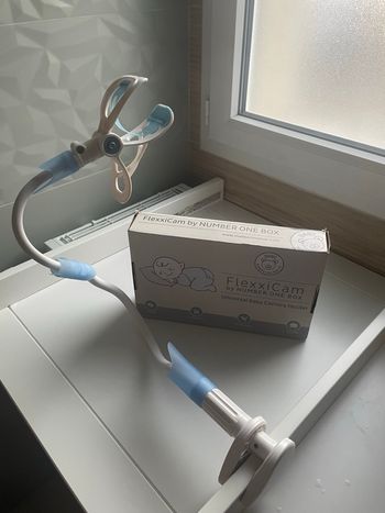 Support universel et flexible pour caméra bébé