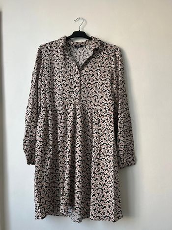 Robe à fleurs, C&A