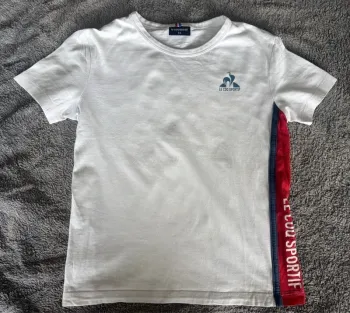 t shirt 8 ans .