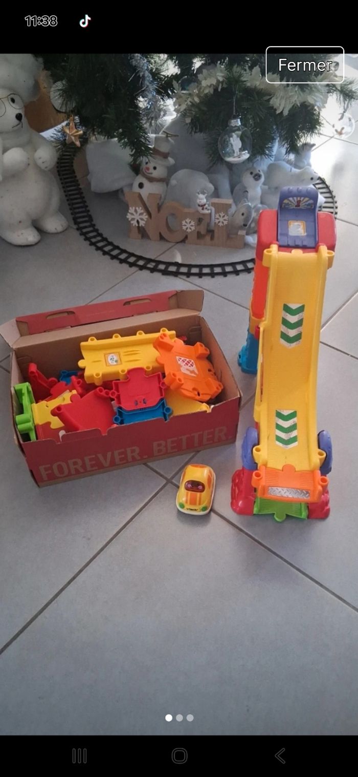 Tut tut bolide tremplin et connecteur