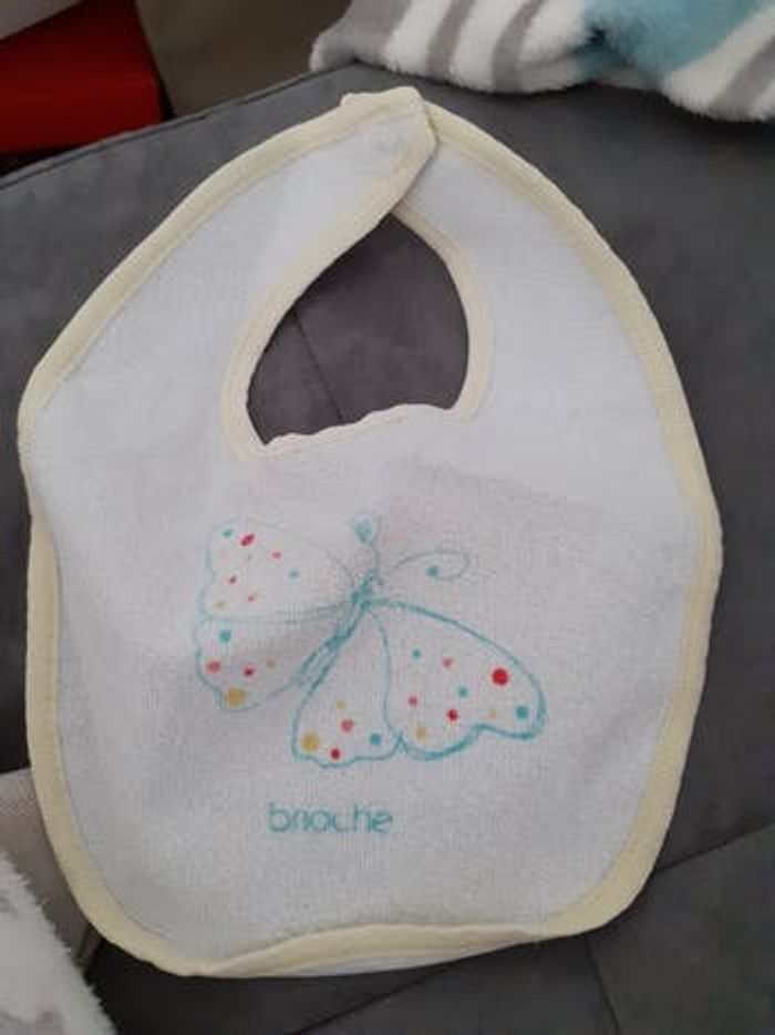 Bavoir - photo numéro 1