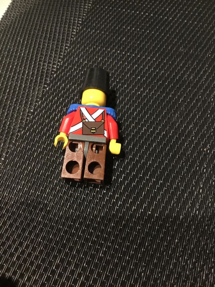 Lego pirates mini figurine Garde impériale pio092 minifigure lego officiel - photo numéro 3