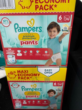 Lot de 2 couche Pampers premieum t6 culotte