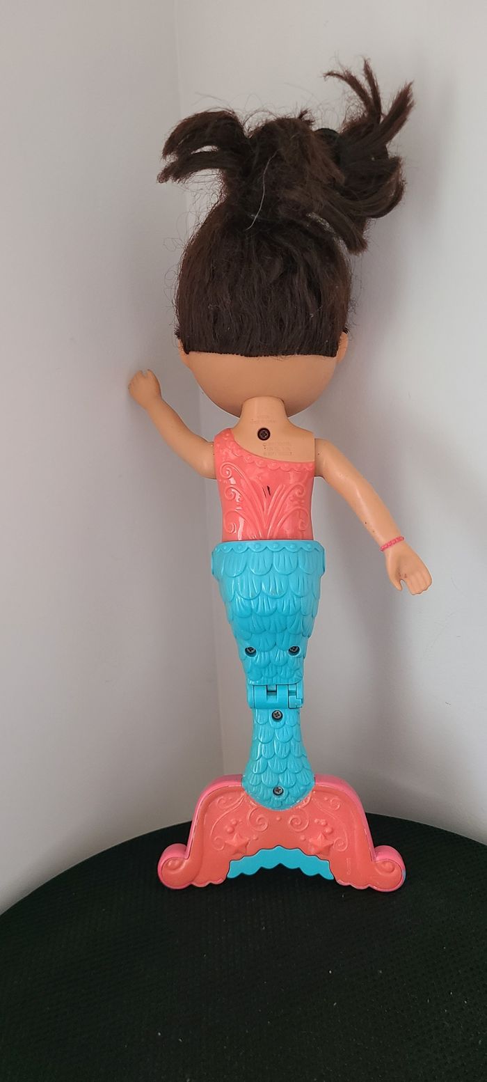 POUPEE DORA L'EXPLORATRICE DE 34 CM MATTEL 2011 - photo numéro 3