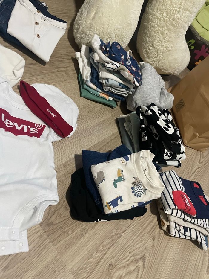 Gros Lot vêtement garçon 6 mois (plus de 70 pièces) - photo numéro 8